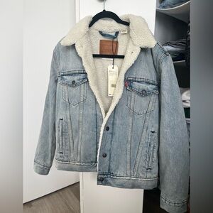 NWT Levi’s Trucker Jean Jacket size S